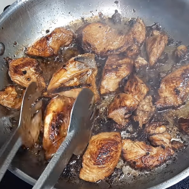 Bước 3 Chiên gà Chicken steak (bít tết gà)