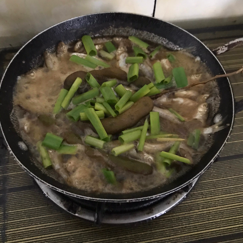 Bước 3 Làm cá linh kho me Cá linh kho me
