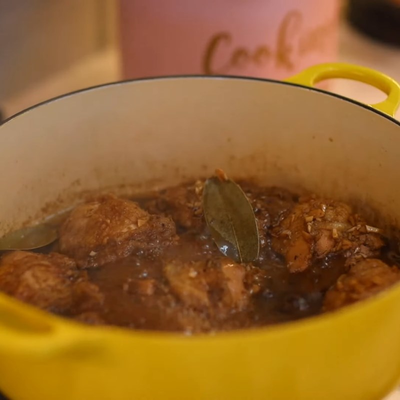 Bước 4 Làm gà adobo Gà Adobo