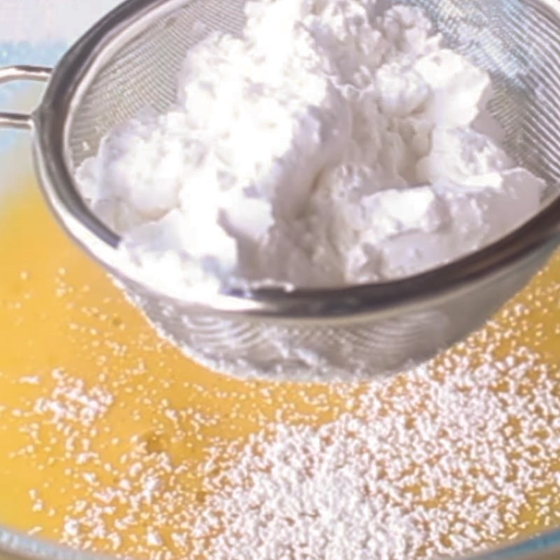 Bước 4 Làm hỗn hợp kem trứng Bánh tart dâu