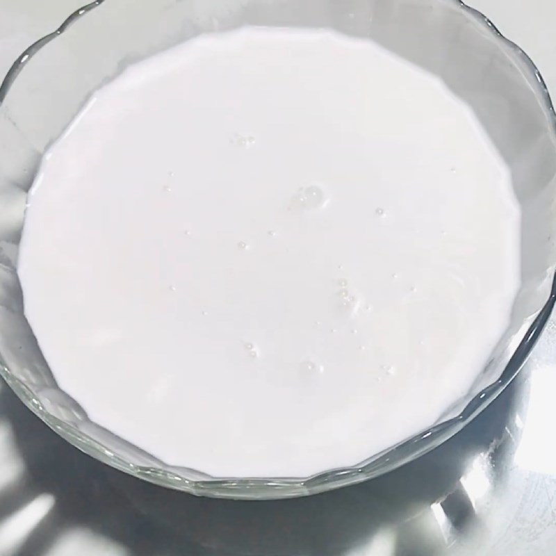 Bước 3 Làm nước cốt lá dứa Sữa chua thạch lá dứa trân châu dừa