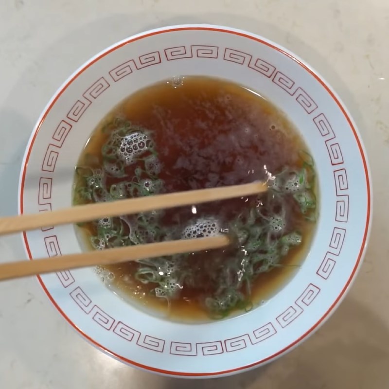 Bước 4 Làm nước dùng Mì Shoyu Ramen