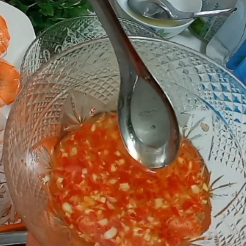 Bước 3 Làm nước trộn Salad tôm cần tây sốt chua cay