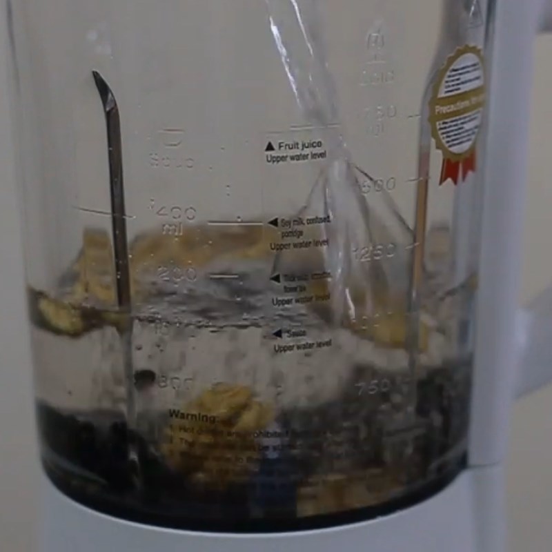 Bước 2 Làm sữa Sữa óc chó đậu đen