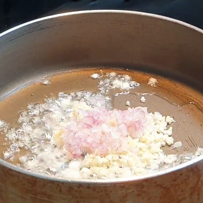 Bước 4 Làm trứng kho quẹt tóp mỡ Trứng kho quẹt tóp mỡ