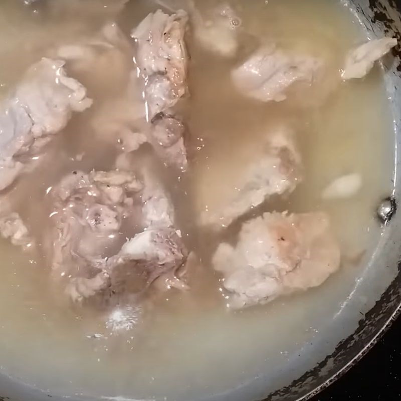Bước 3 Nấu canh Canh su hào nấu xương