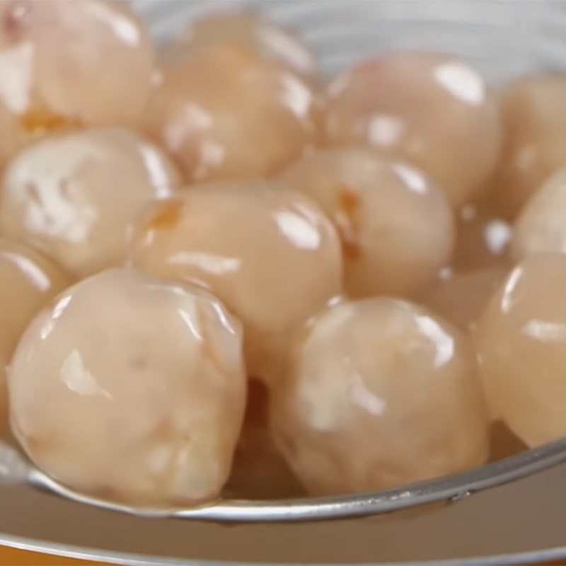 Bước 5 Nấu chín bột lọc Chè bột lọc heo quay