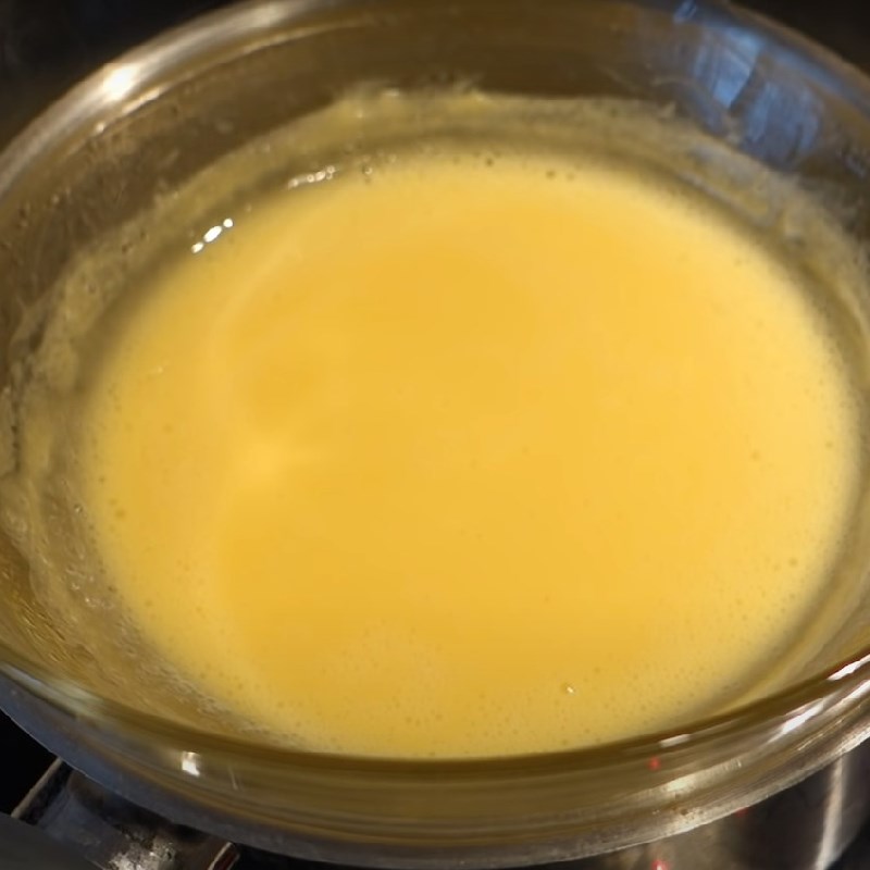 Bước 3 Nấu hỗn hợp trứng sữa với gelatin Thạch flan