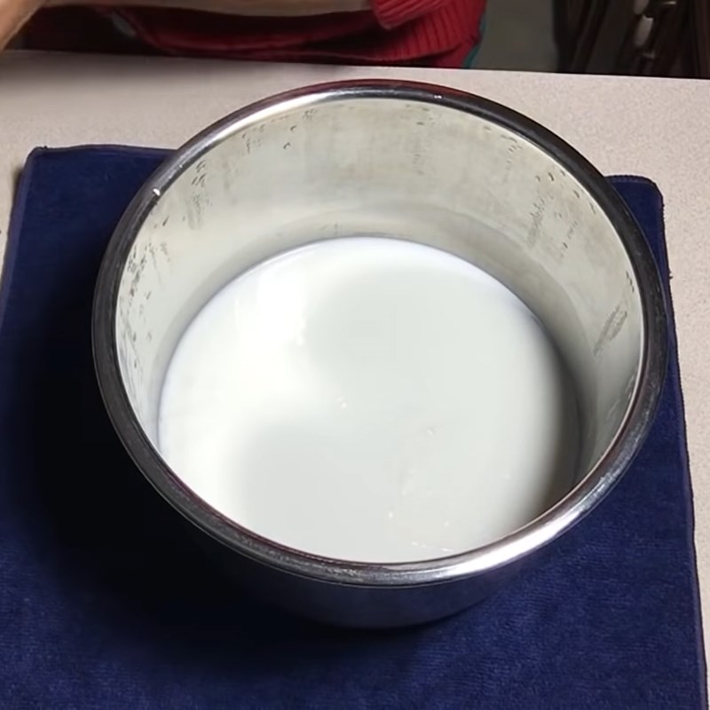 Bước 2 Nấu sữa tươi Sữa chua Hy Lạp bằng nồi áp suất điện