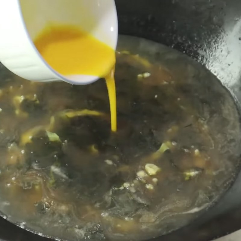 Bước 2 Nấu súp Súp trứng rong biển