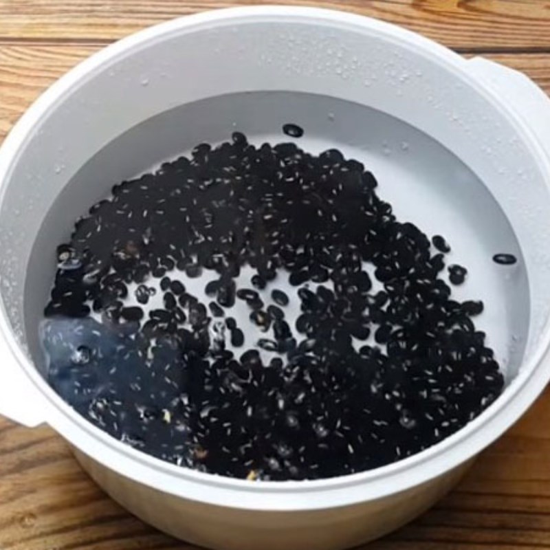 Bước 1 Ngâm hạt Sữa óc chó đậu đen hạt điều