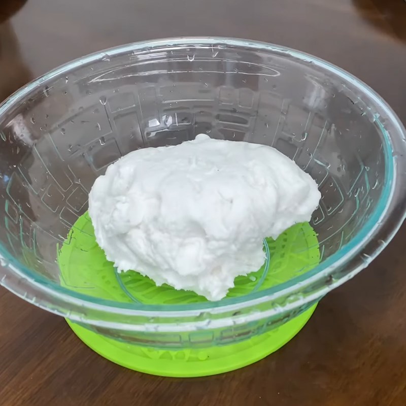 Bước 5 Nhào bột và ủ bột Bánh hỏi truyền thống