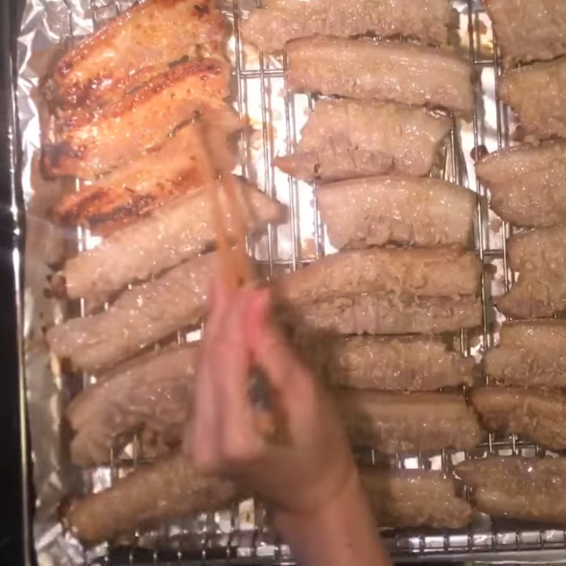 Bước 3 Nướng thịt Thịt heo nướng sả