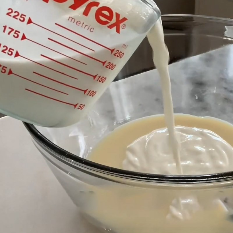 Bước 1 Pha hỗn hợp sữa chua Sữa chua bằng nồi áp suất điện