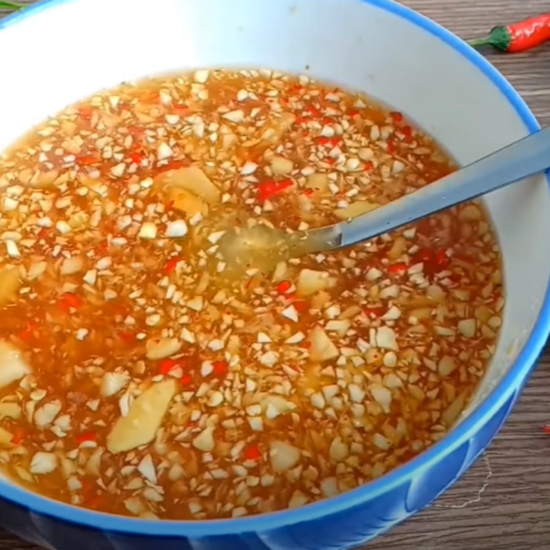 Bước 6 Pha nước chấm Chả ốc bươu chiên giòn