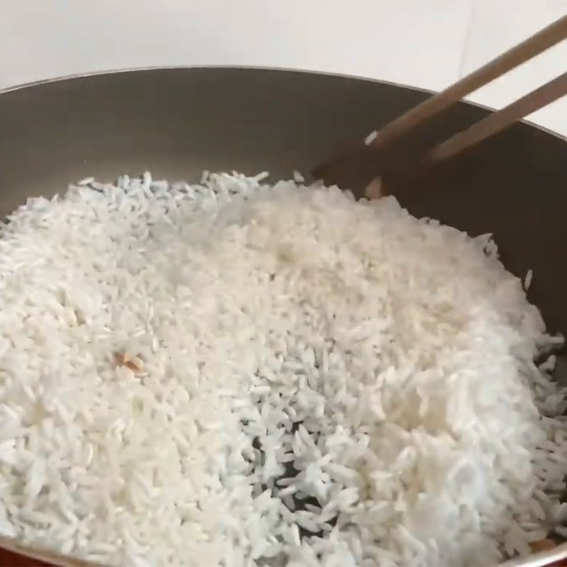 Bước 5 Rang gạo Cháo gà tía tô