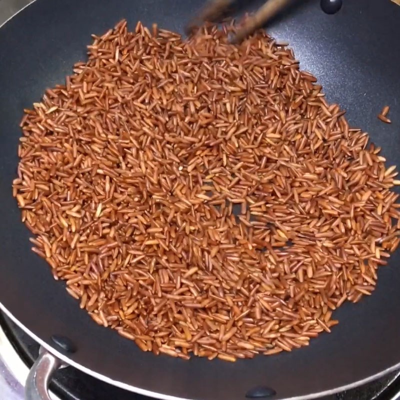 Bước 1 Rang gạo lứt Sữa gạo lứt hạt sen