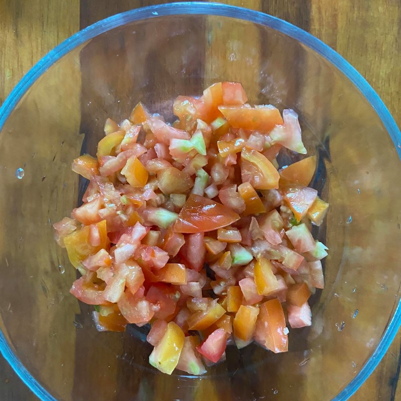 Bước 1 Sơ chế các nguyên liệu Cá trắm sốt cà chua
