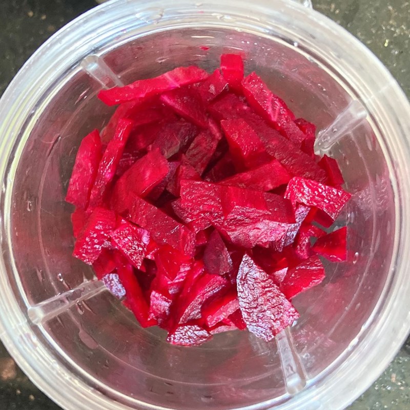 Bước 1 Sơ chế củ dền Bánh cupcake củ dền