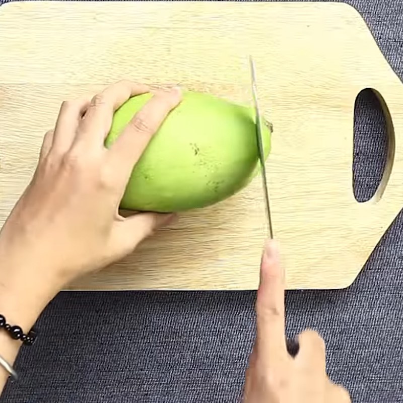 Bước 1 Sơ chế nguyên liệu Bánh tráng trộn