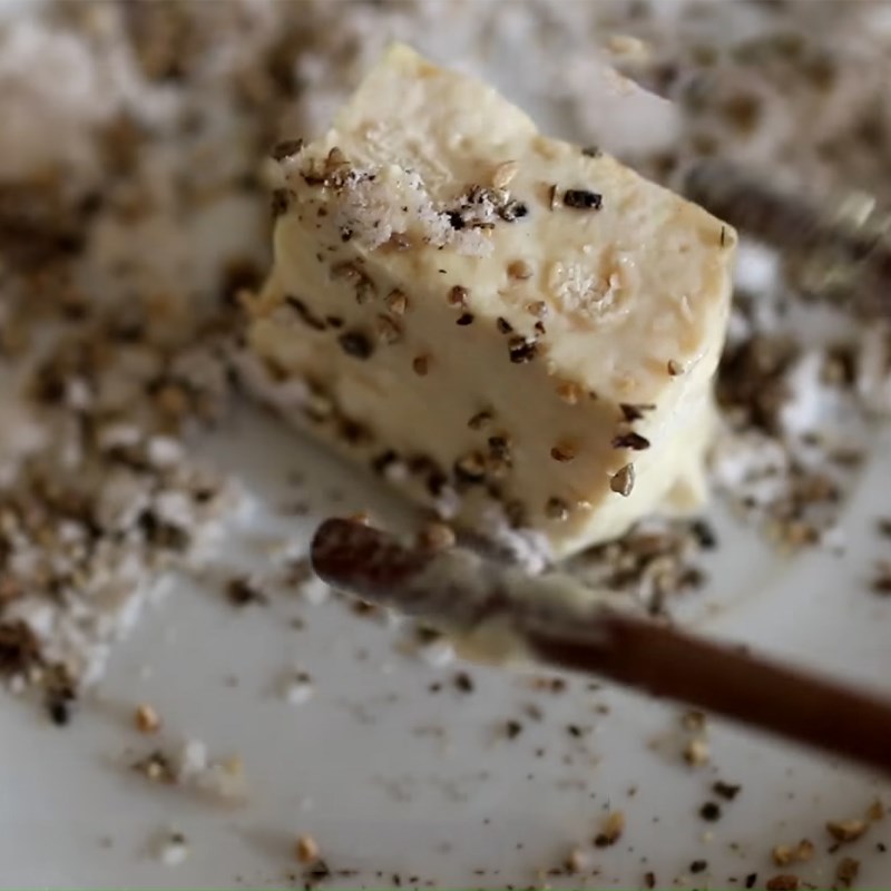 Bước 3 Tẩm gia vị và cho chao vào lọ Chao Huế