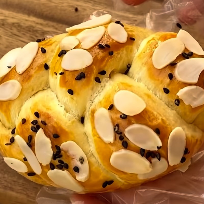 Bước 5 Thành phẩm Bánh mì hoa cúc mini