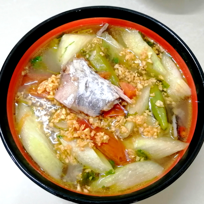 Bước 4 Thành phẩm Đầu cá thu nấu canh chua