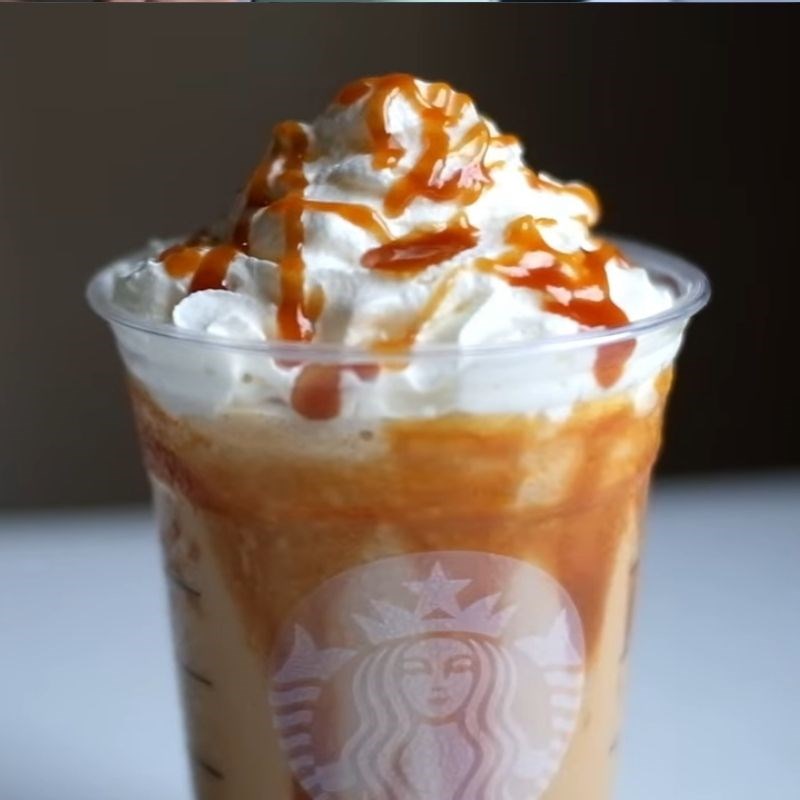 Bước 3 Thành phẩm Caramel Frappuccino