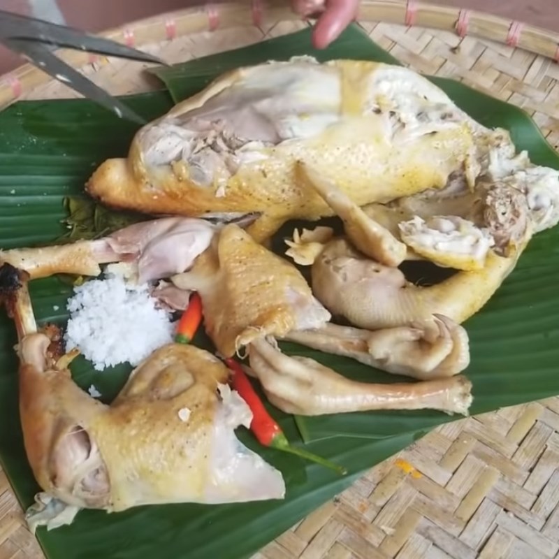 Bước 4 Thành phẩm Gà nướng lá mắc mật