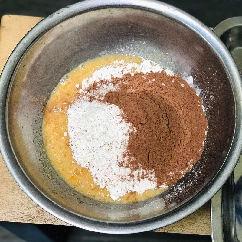 Bước 1 Trộn bột bánh Bánh mì cacao