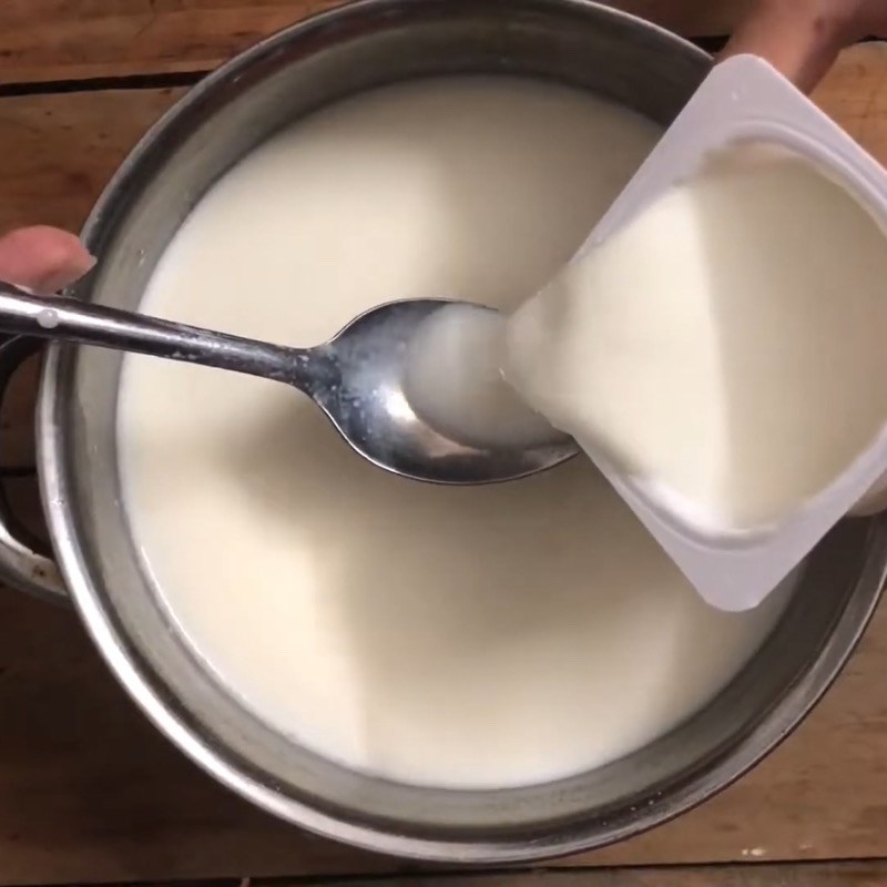 Bước 2 Trộn hỗn hợp sữa chua phô mai bột rau câu Sữa chua dẻo phô mai