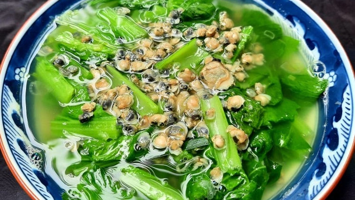 Canh hến nấu cải