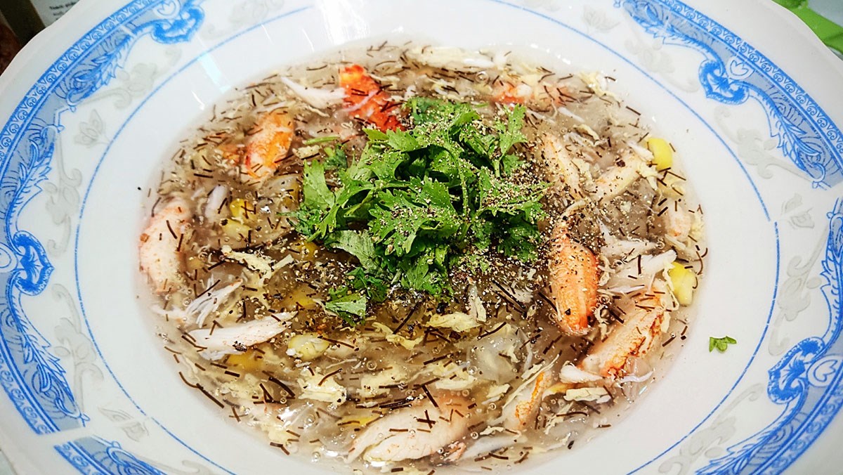 Nấu súp cua tóc tiên là một món ăn đậm chất biển ngon tuyệt. Để khám phá bí quyết nấu món này, bạn hãy cùng xem hình ảnh liên quan đến nó nhé!