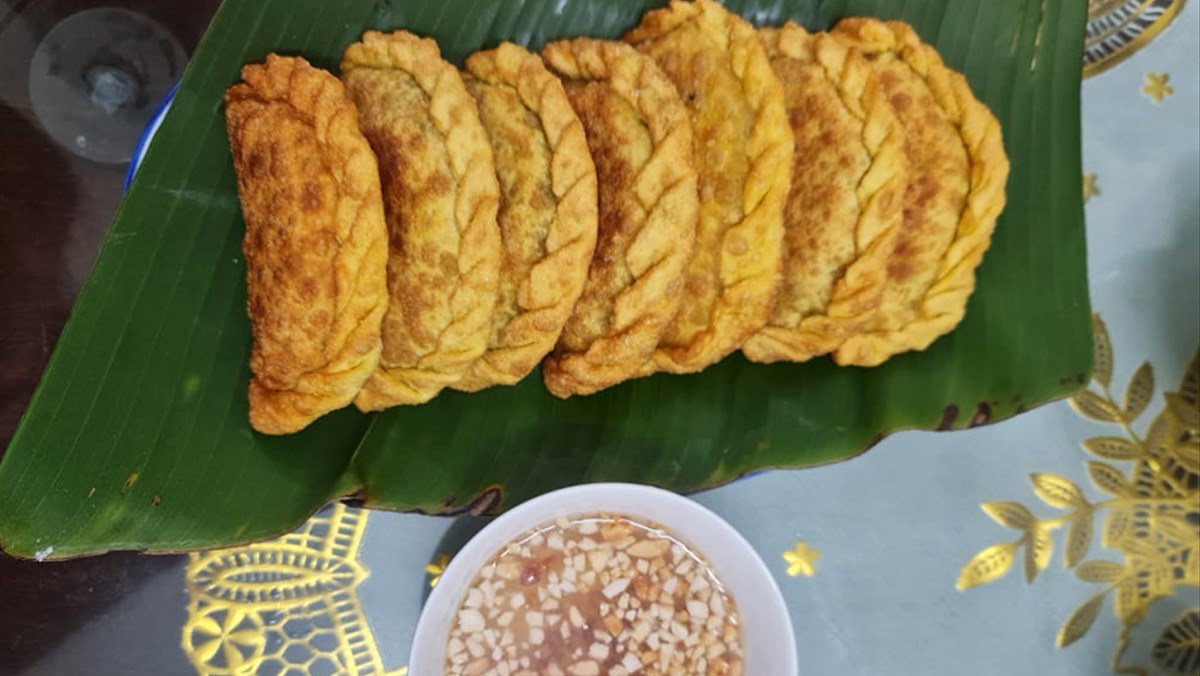 Bánh gối nhân thịt