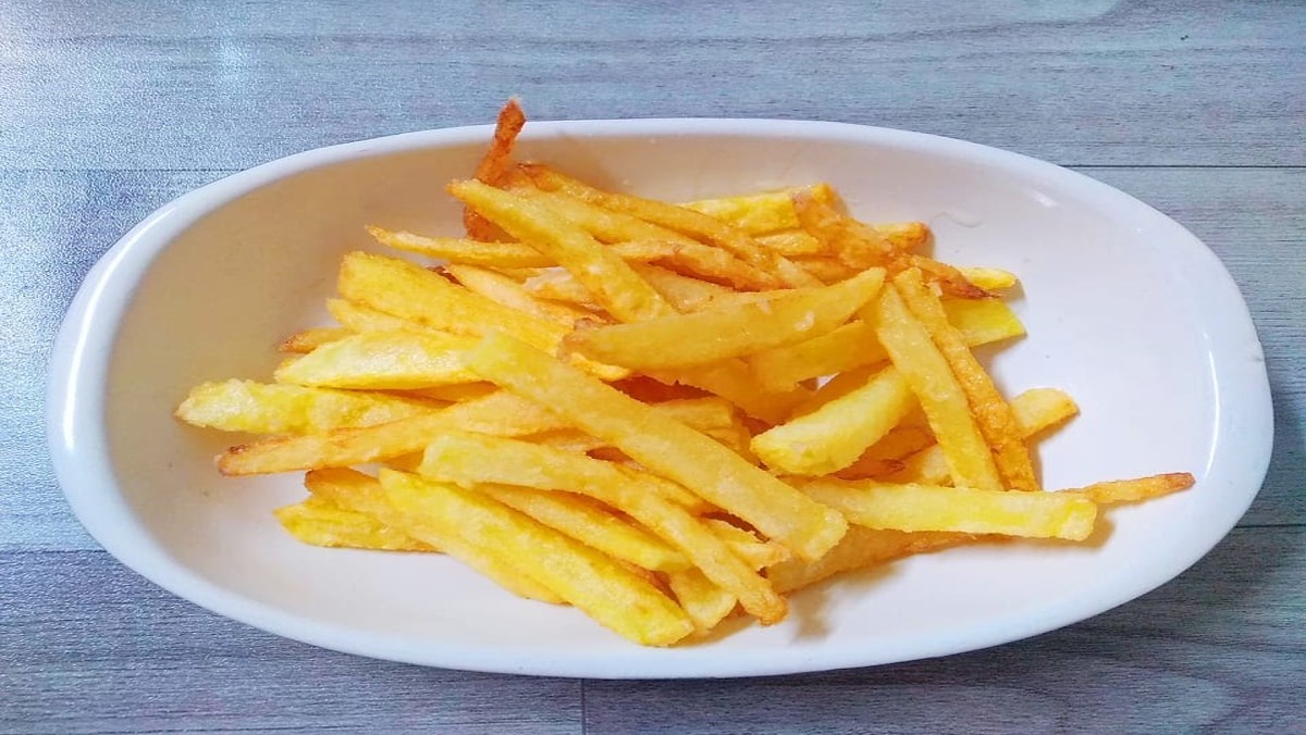 Khoai tây chiên bằng nồi chiên không dầu
