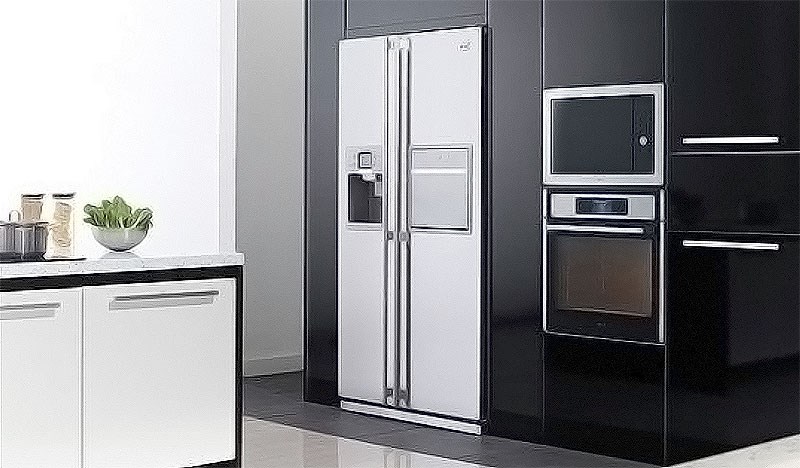 tủ lạnh, l&ograve; nướng, l&ograve; vi s&oacute;ng n&ecirc;n sắp xếp cạnh nhau