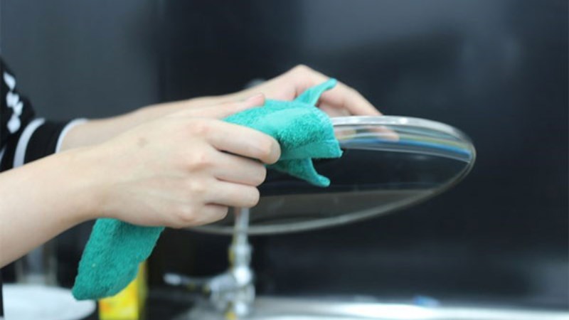 Vệ sinh c&aacute;c bộ phận kh&aacute;c