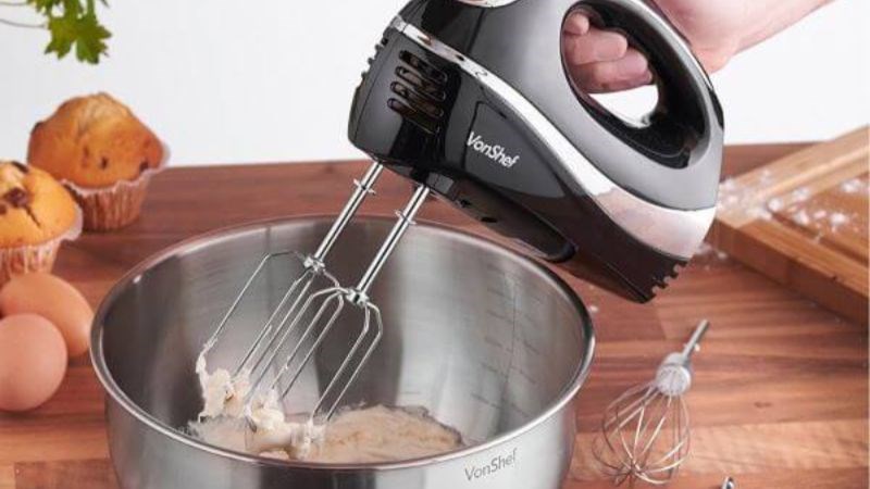 Đặt máy nghiêng khoảng 45 độ