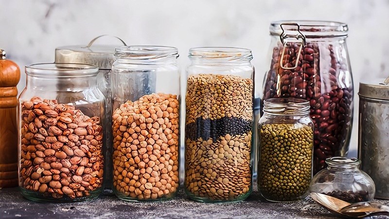 D&ugrave;ng hũ đựng gia vị, hũ đựng thực phẩm bảo quản c&aacute;c loại hạt ngũ cốc