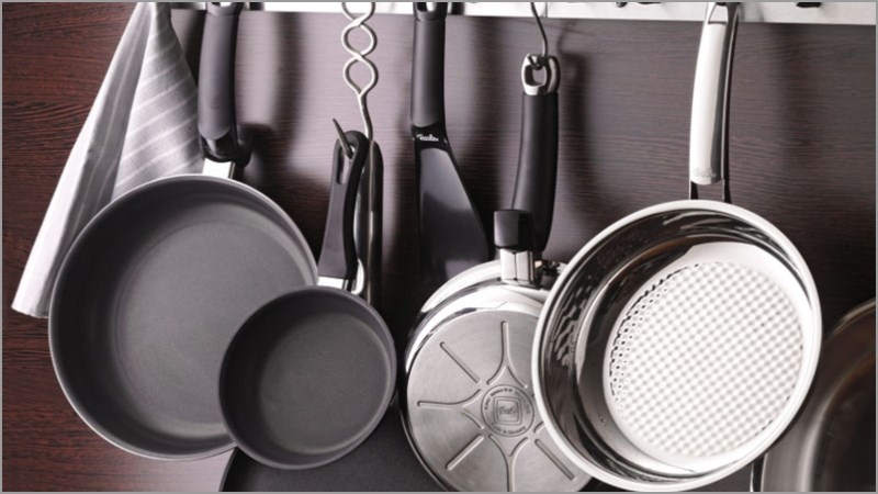 Cất giữ chảo chống d&iacute;nh