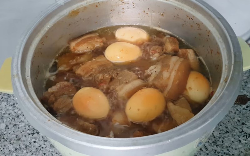 Dùng nồi áp suất