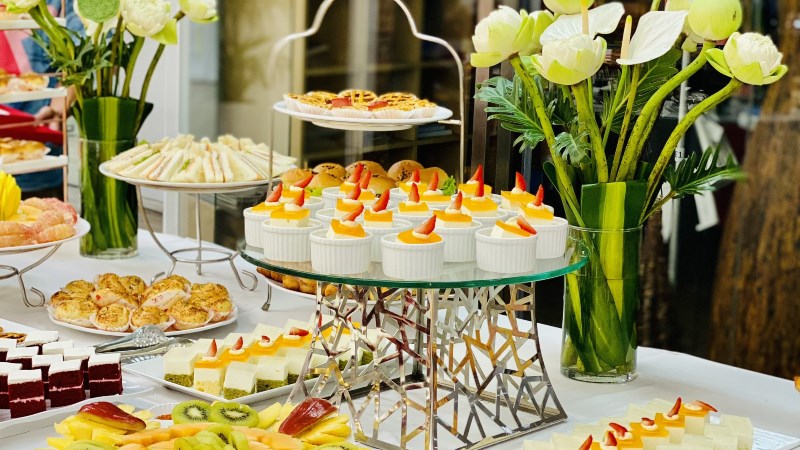 B&agrave;y tr&iacute; m&oacute;n ăn