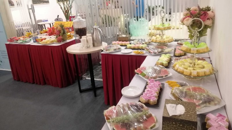 Setup b&agrave;n tiệc