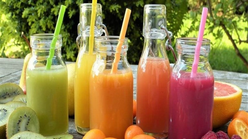 Nước tr&aacute;i c&acirc;y, nước suối, nước ngọt c&oacute; ga