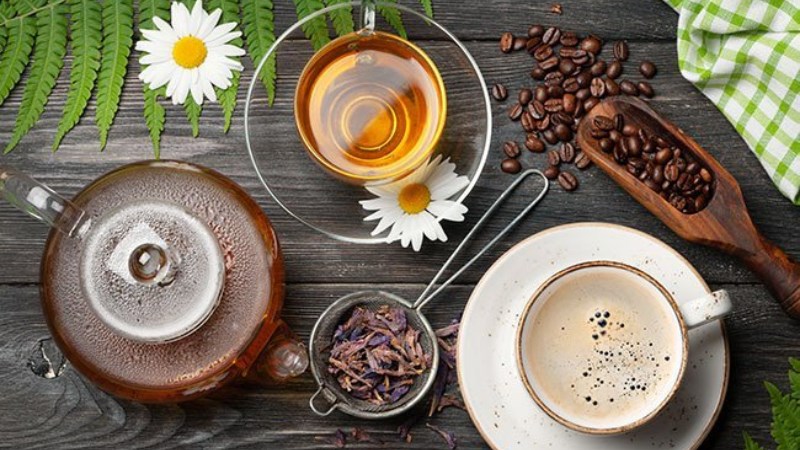 Nước uống: C&agrave; ph&ecirc;, Tr&agrave;