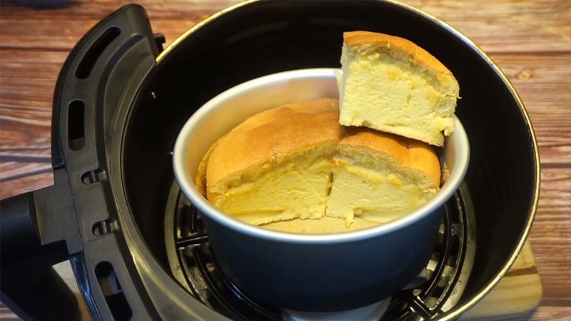 L&agrave;m b&aacute;nh b&ocirc;ng lan bằng nồi chi&ecirc;n kh&ocirc;ng dầu