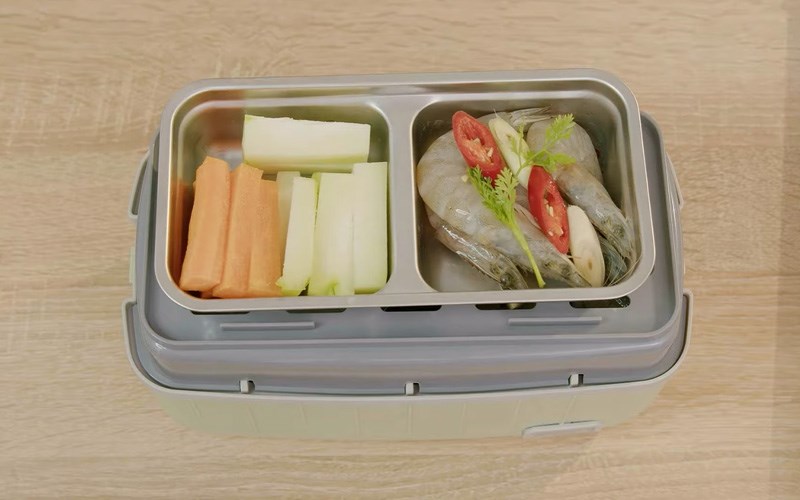 C&aacute;ch sử dụng hộp cơm điện Unie UV B1 để nấu thức ăn