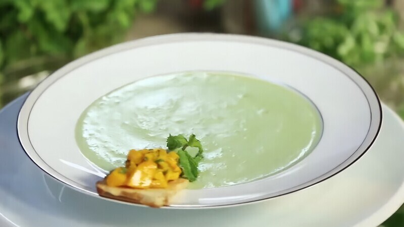 S&uacute;p khoai t&acirc;y đậu h&agrave; lan