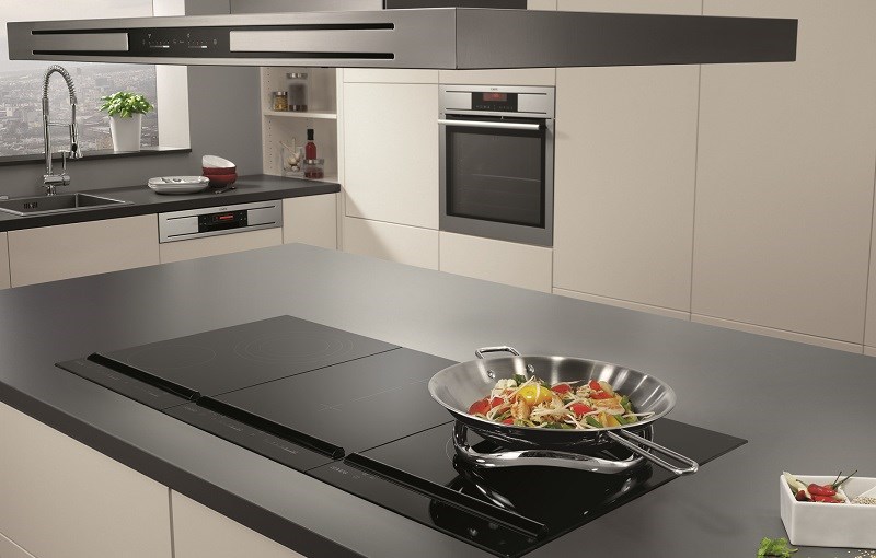 Th&ocirc;ng hơi, tho&aacute;ng kh&iacute; ph&ograve;ng bếp khi nấu ăn