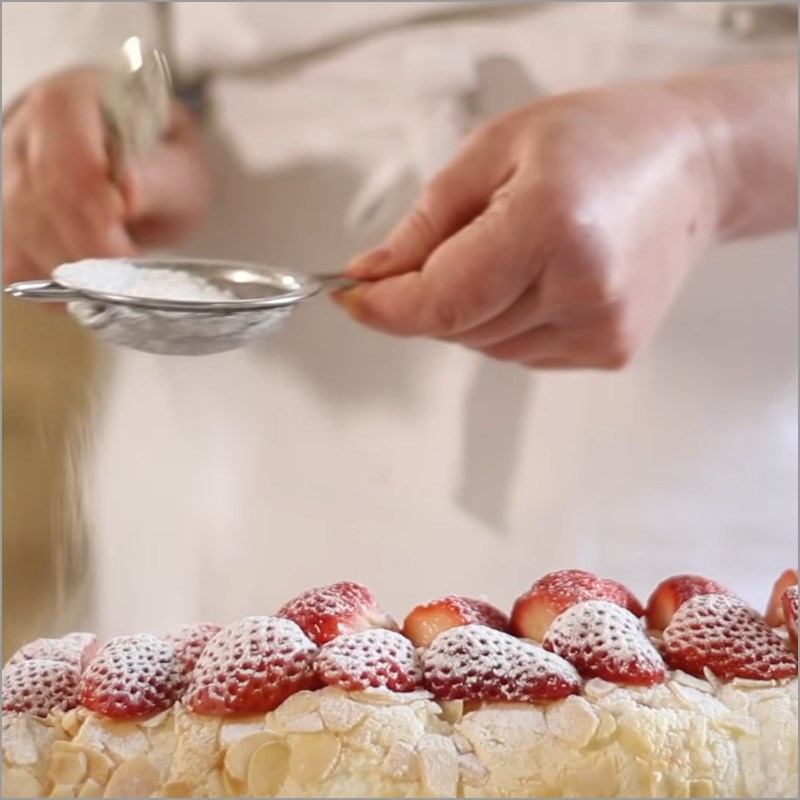 Bước 6 Thành phẩm Bánh strawberry meringue phô mai